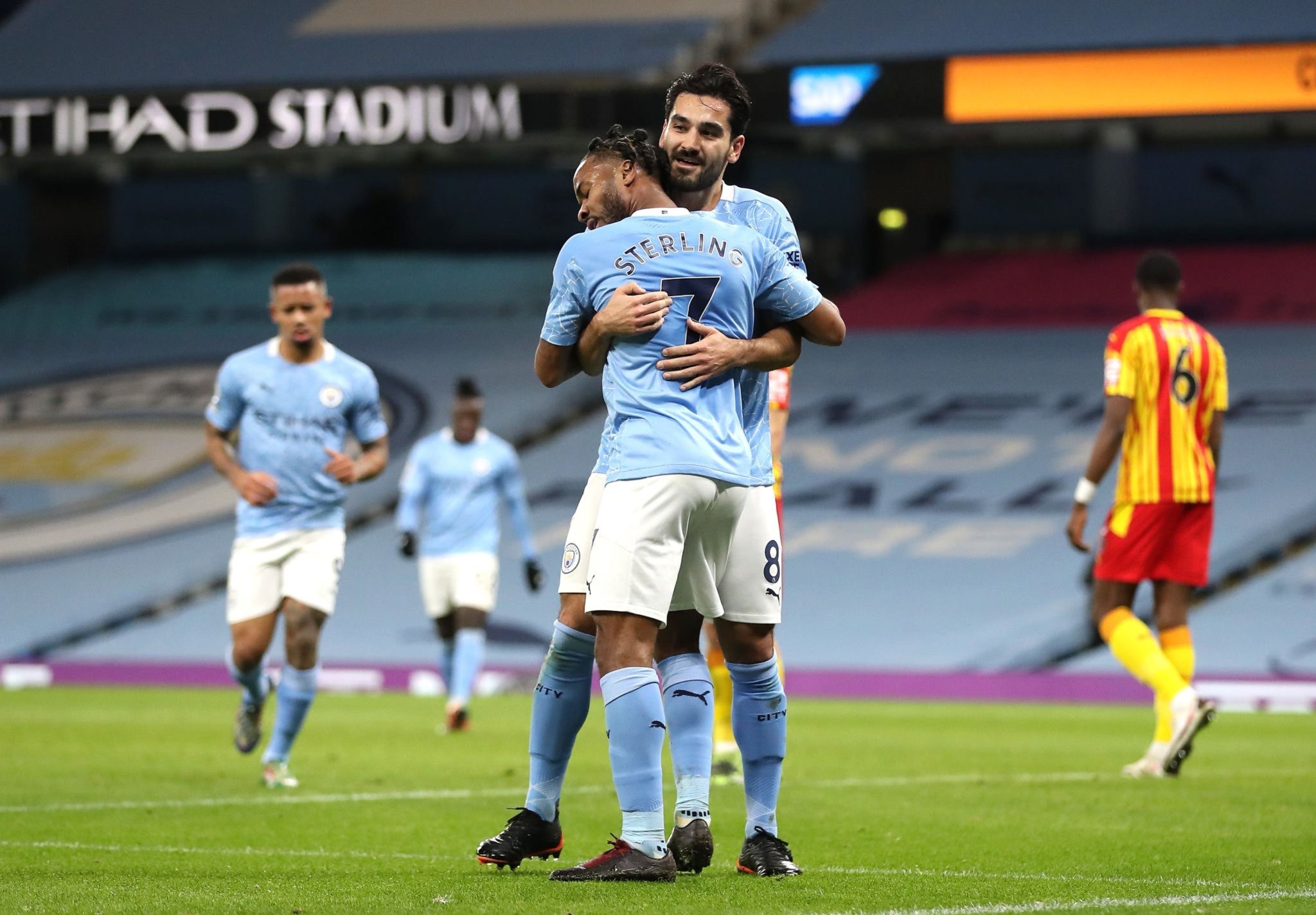 食物短缺的 食物短缺的